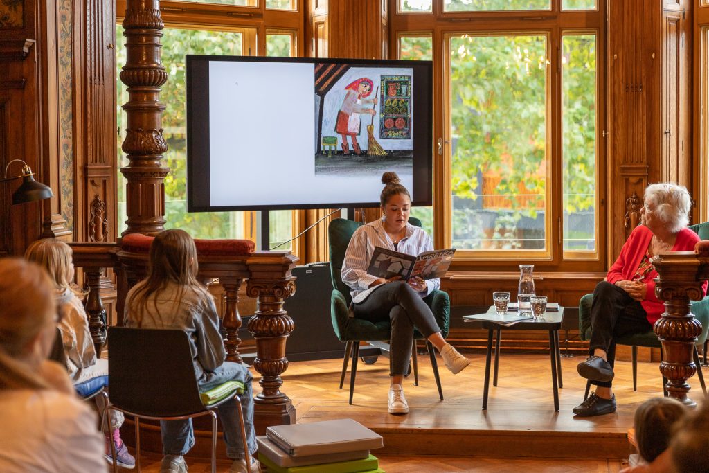 Ausstellung_Bernadette_Kinderbuchlesung©MarinaHöfler