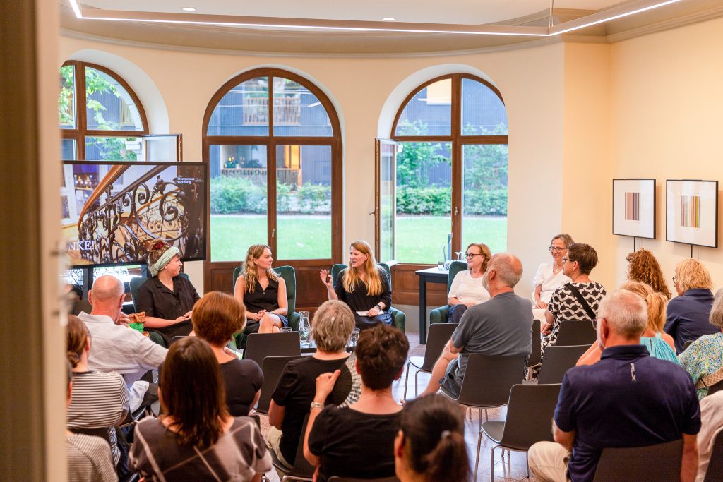 Literaturhaus Lounge Abend © Martina Baldauf-Hofer